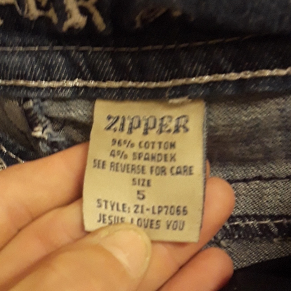 Jean's - Picture 3 of 3